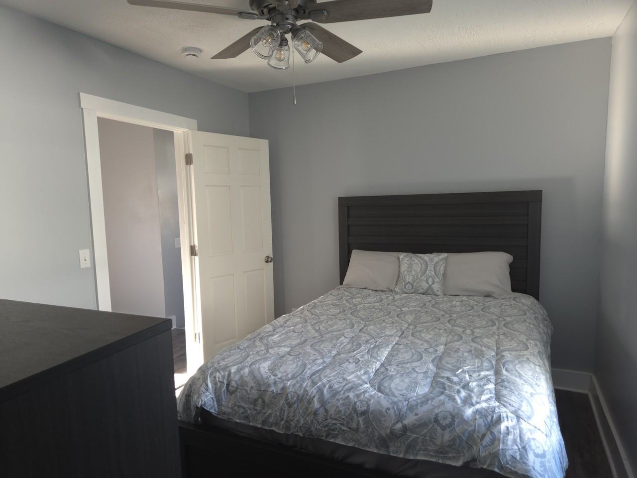 1109 S Calumet St #1 - Photo 5 of 14