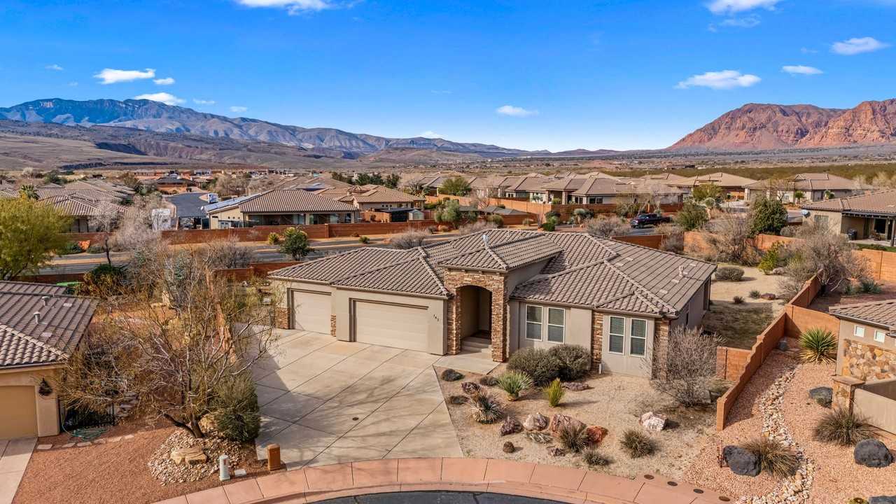 143 N Cortez Trl - Photo 6 of 49