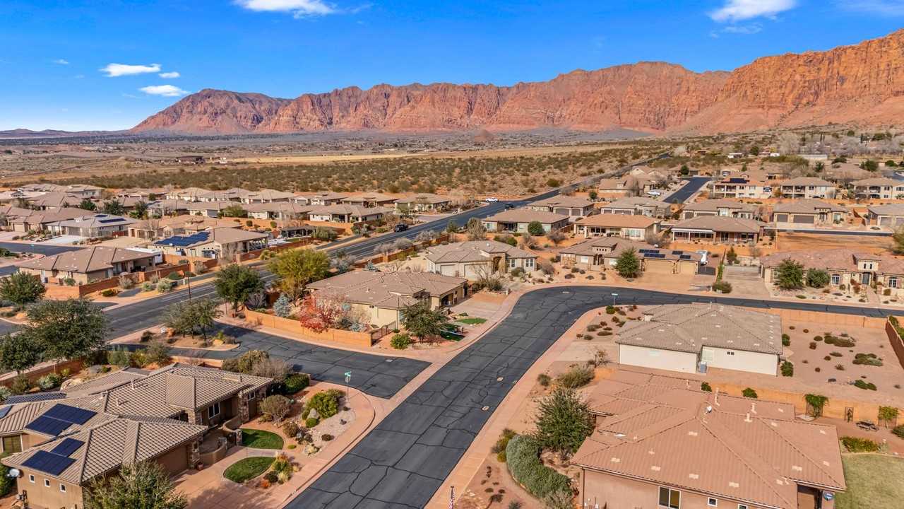 143 N Cortez Trl - Photo 7 of 49