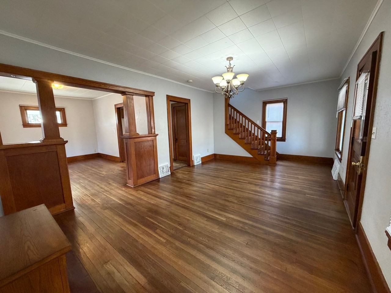 903 Kingwood St - Photo 3 of 13