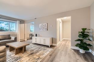 The Avenue 425 - Photo 1 of 1