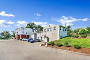 featured image of 204 Flax Hill Rd