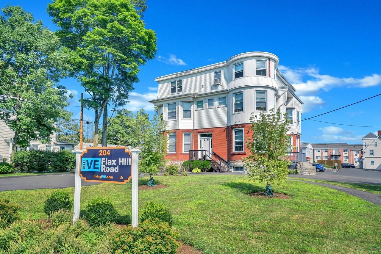 204 Flax Hill LLC - Photo 3 of 25