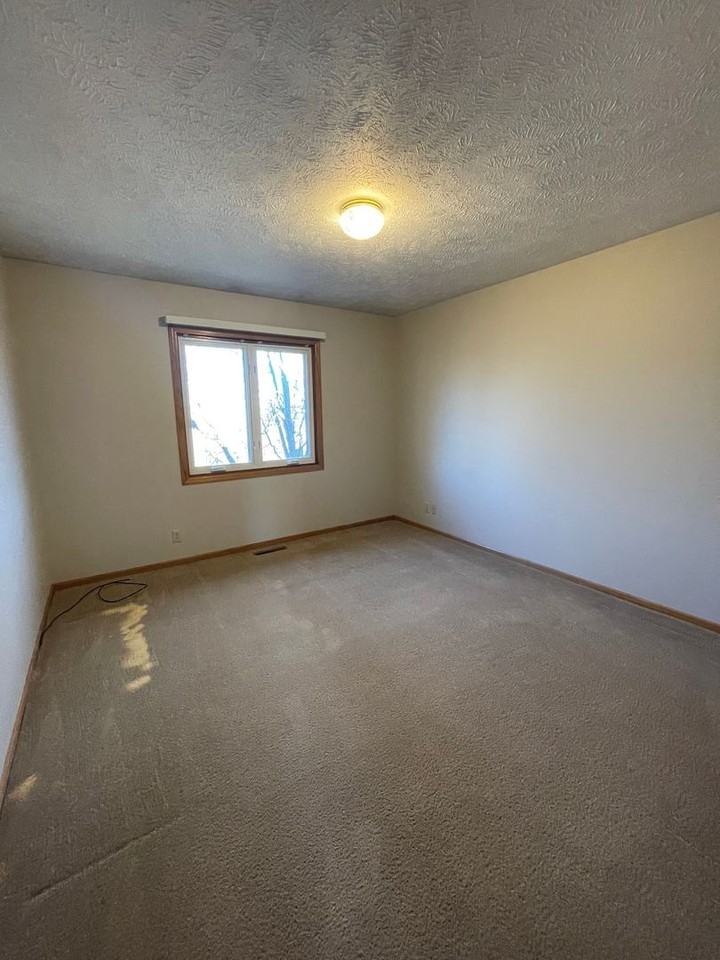 17116 I St - Photo 7 of 24