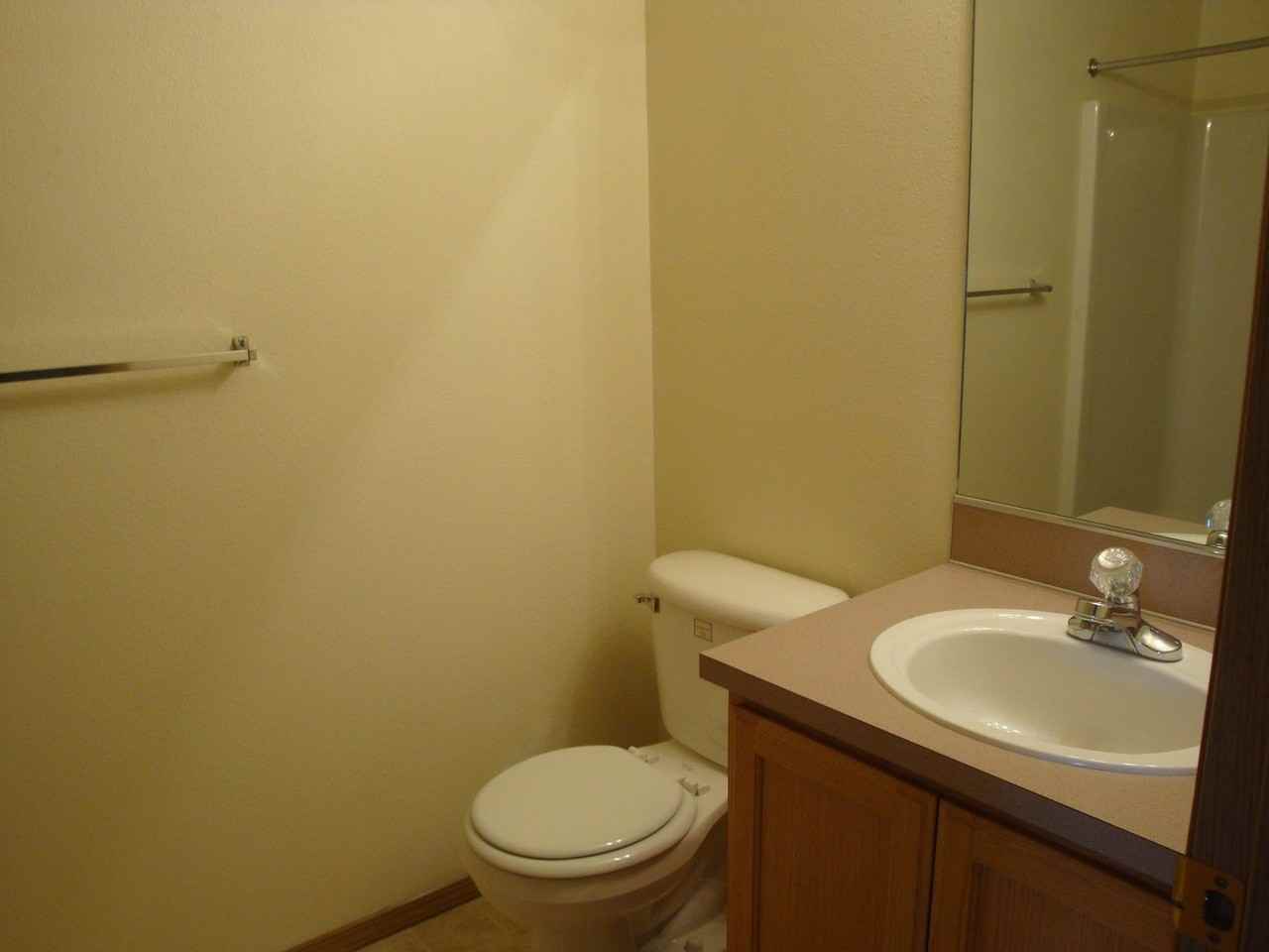 2020 S 7th St #C - Photo 5 of 14