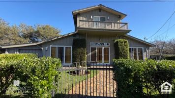 featured image of 15089 Trestle Glen Dr