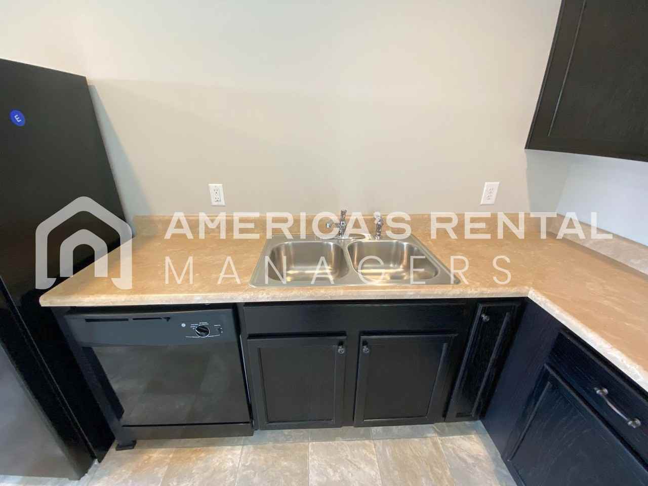 322 Sunlight Cir - Photo 3 of 14