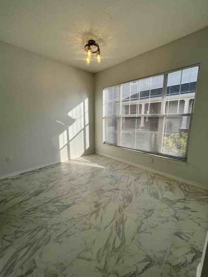 25103 Harbour Vista Cir #25103 - Photo 5 of 16