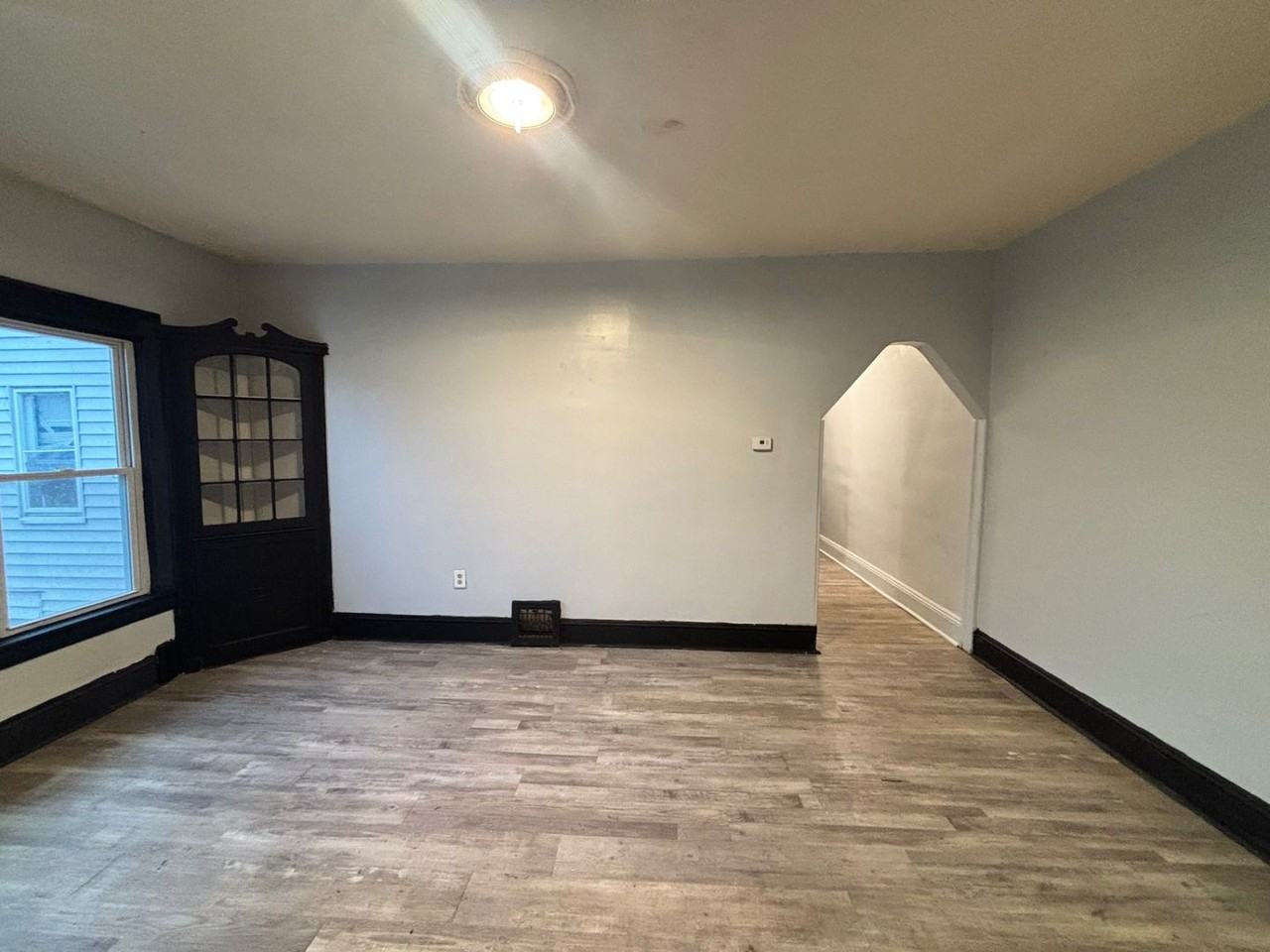 4008 Ardmore Ave - Photo 7 of 19