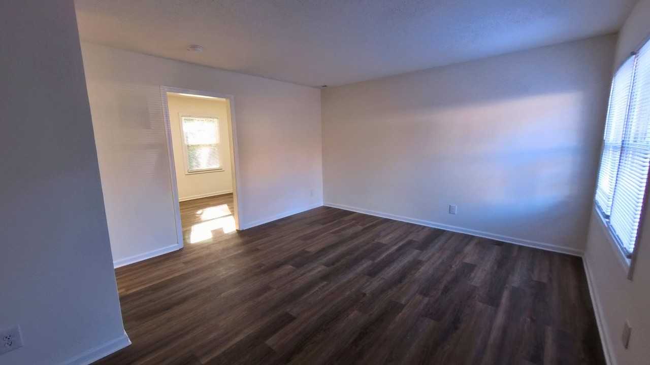 Key Street Apartments - Photo 6 of 33