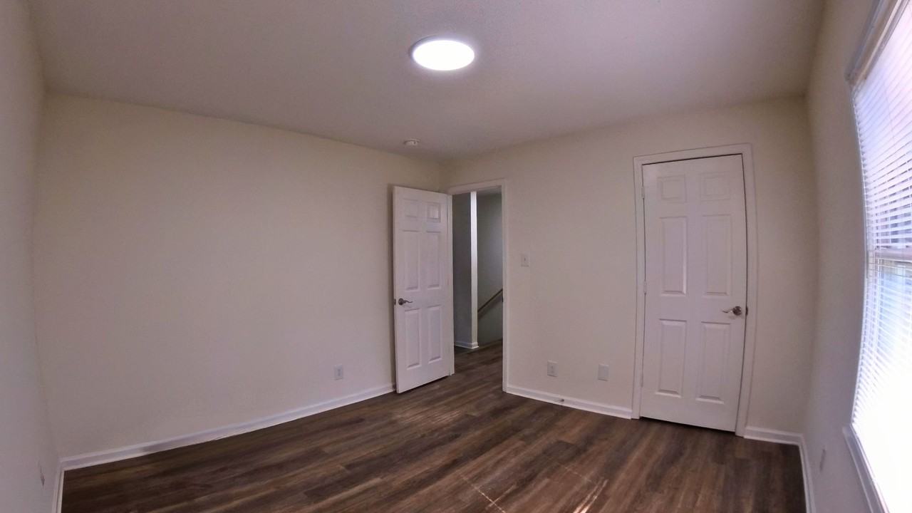 Key Street Apartments - Photo 7 of 33