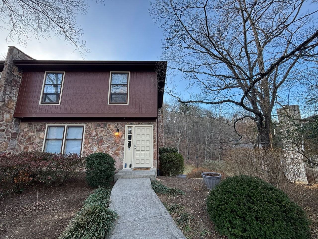 3331 Stonehenge Sq - Photo 2 of 50