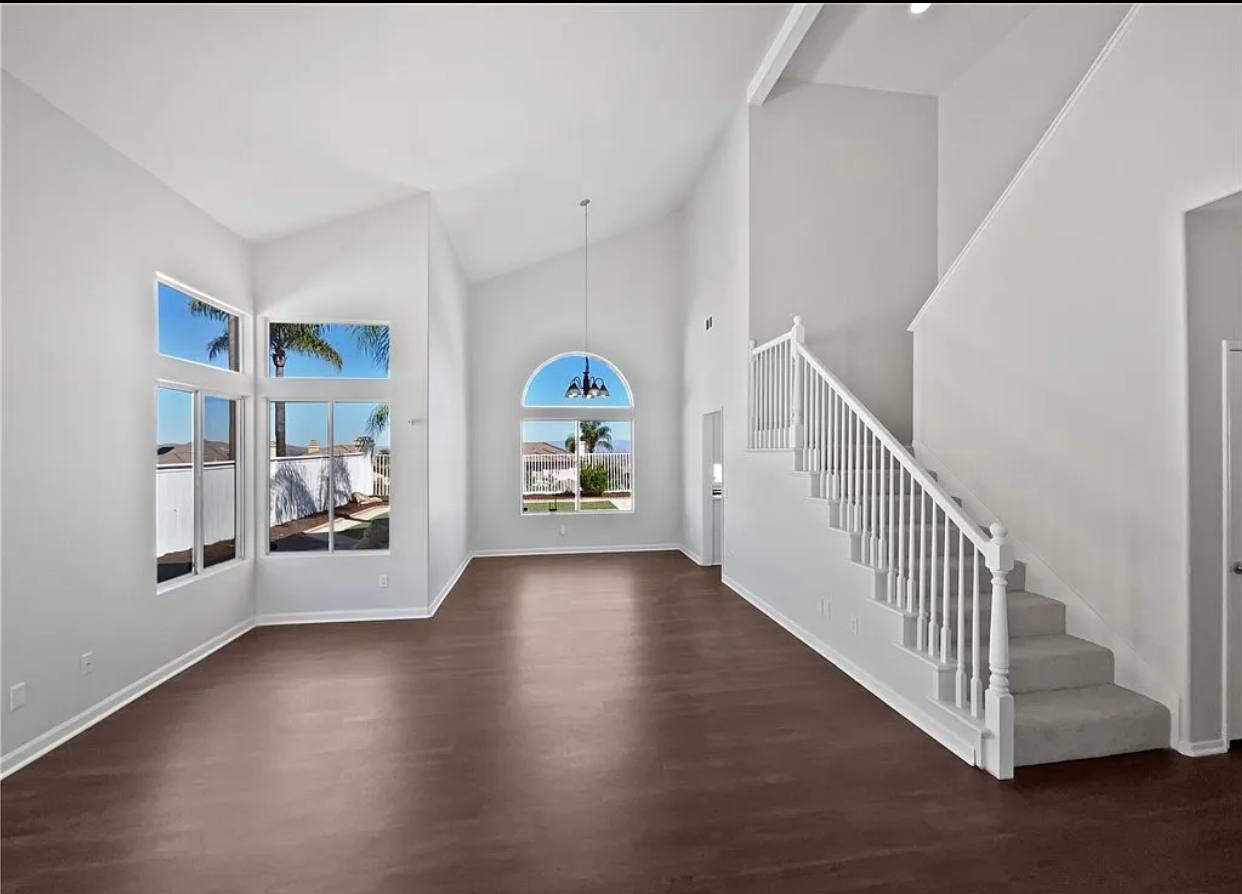 27 Bella Firenze - Photo 2 of 10