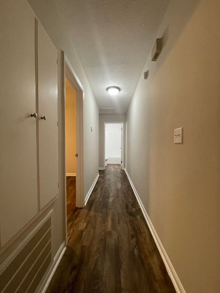 133 Cedar Ct - Photo 7 of 11