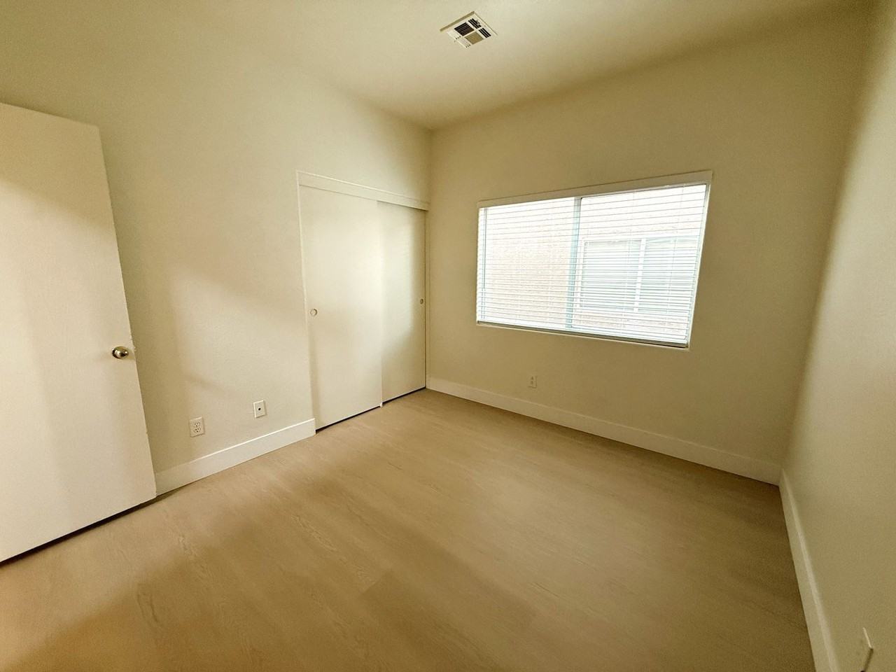 6079 Clovelly St - Photo 7 of 18