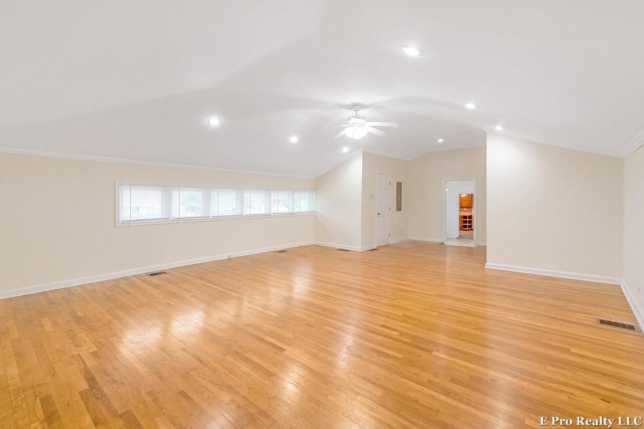 1559 Childress Dr Sw - Photo 7 of 25