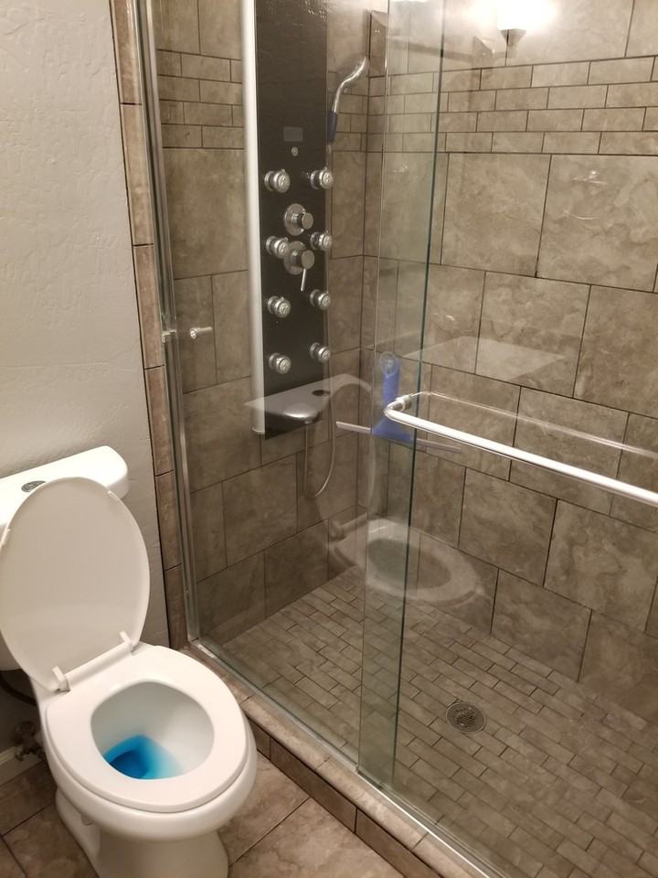 918 W Cameron St - Photo 2 of 37