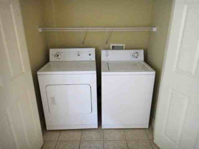 2029 Longview Ct - Photo 6 of 35