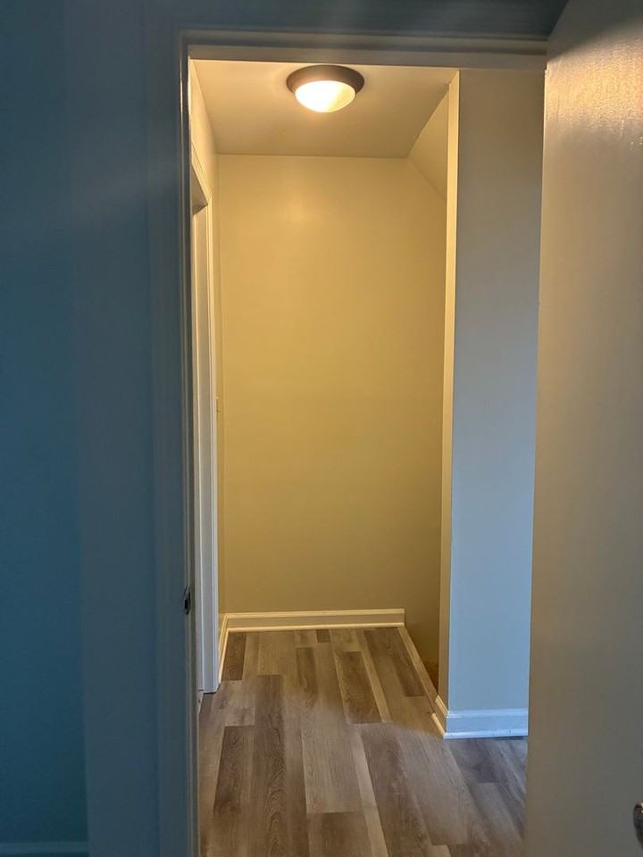 172 Center St - Photo 3 of 8