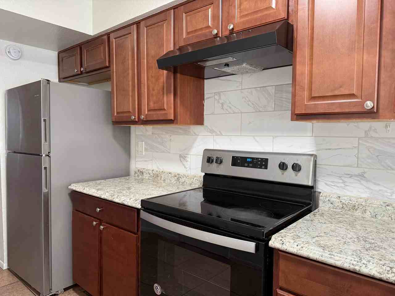 Majestic Palms - Photo 4 of 27