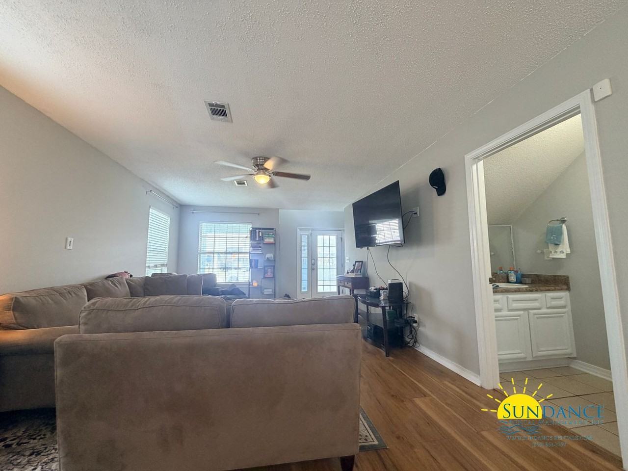 801 Wilks St - Photo 2 of 24