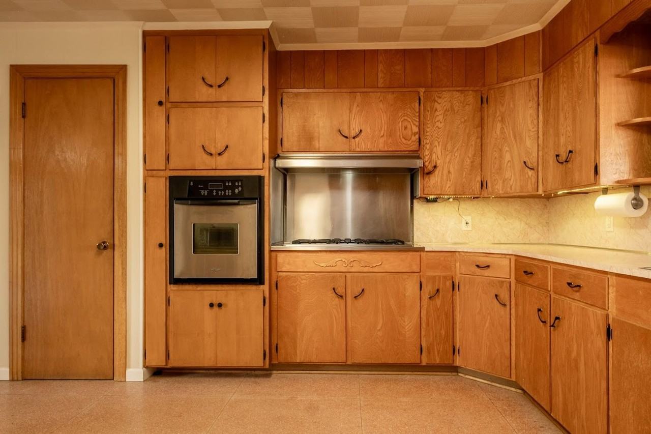 118 S Demanade Blvd - Photo 4 of 15