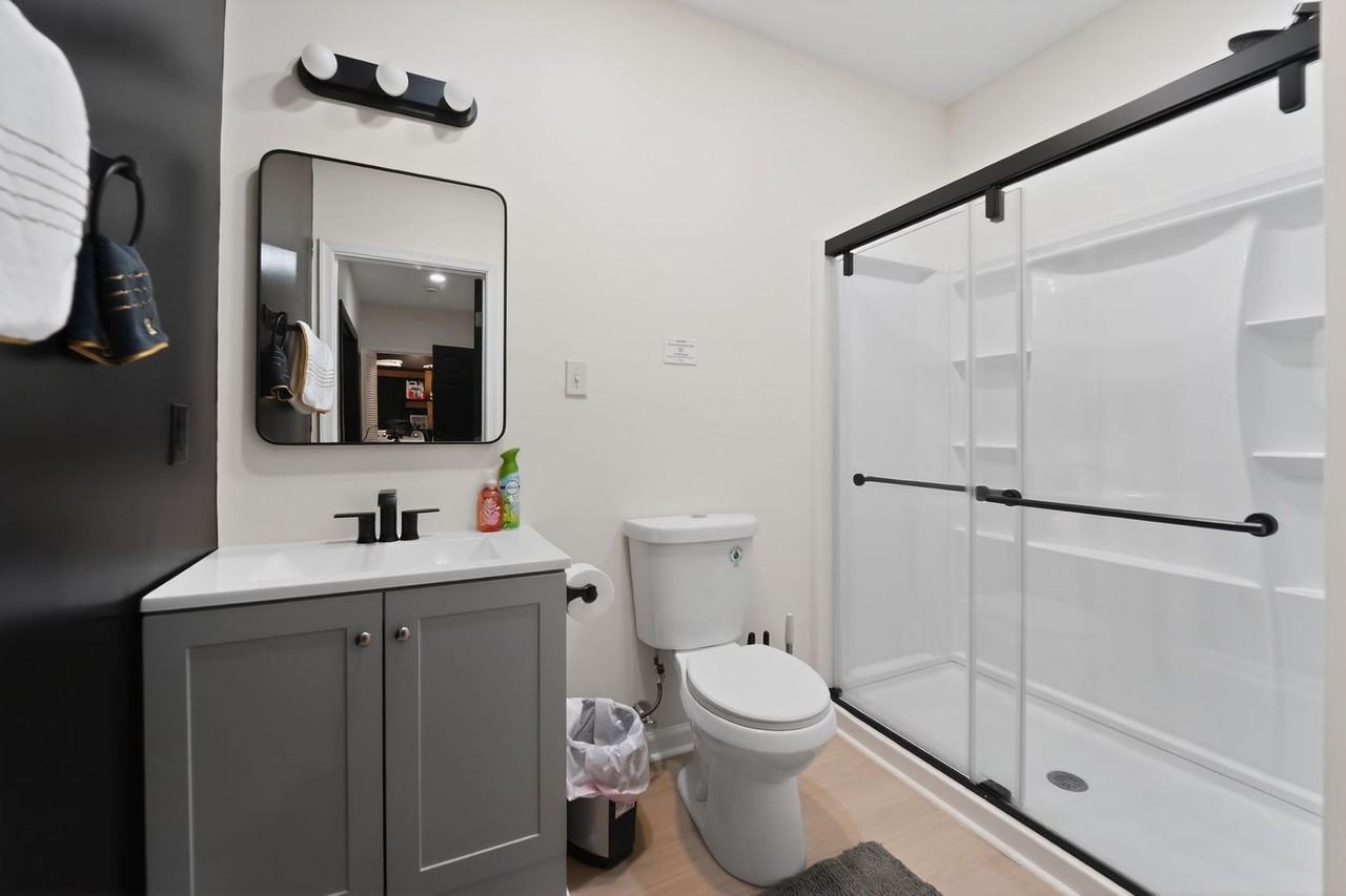 4200 Somerville Ct - Photo 3 of 9