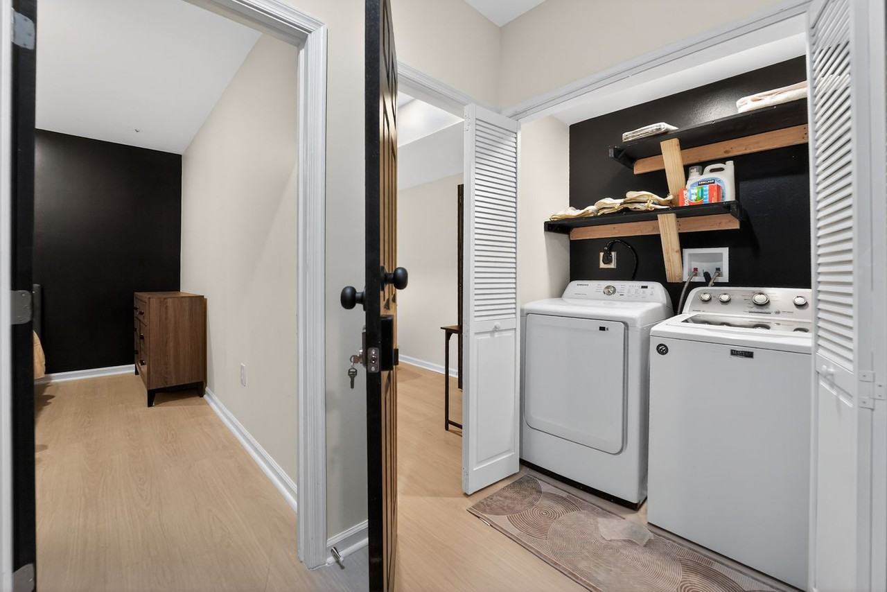 4200 Somerville Ct - Photo 6 of 9