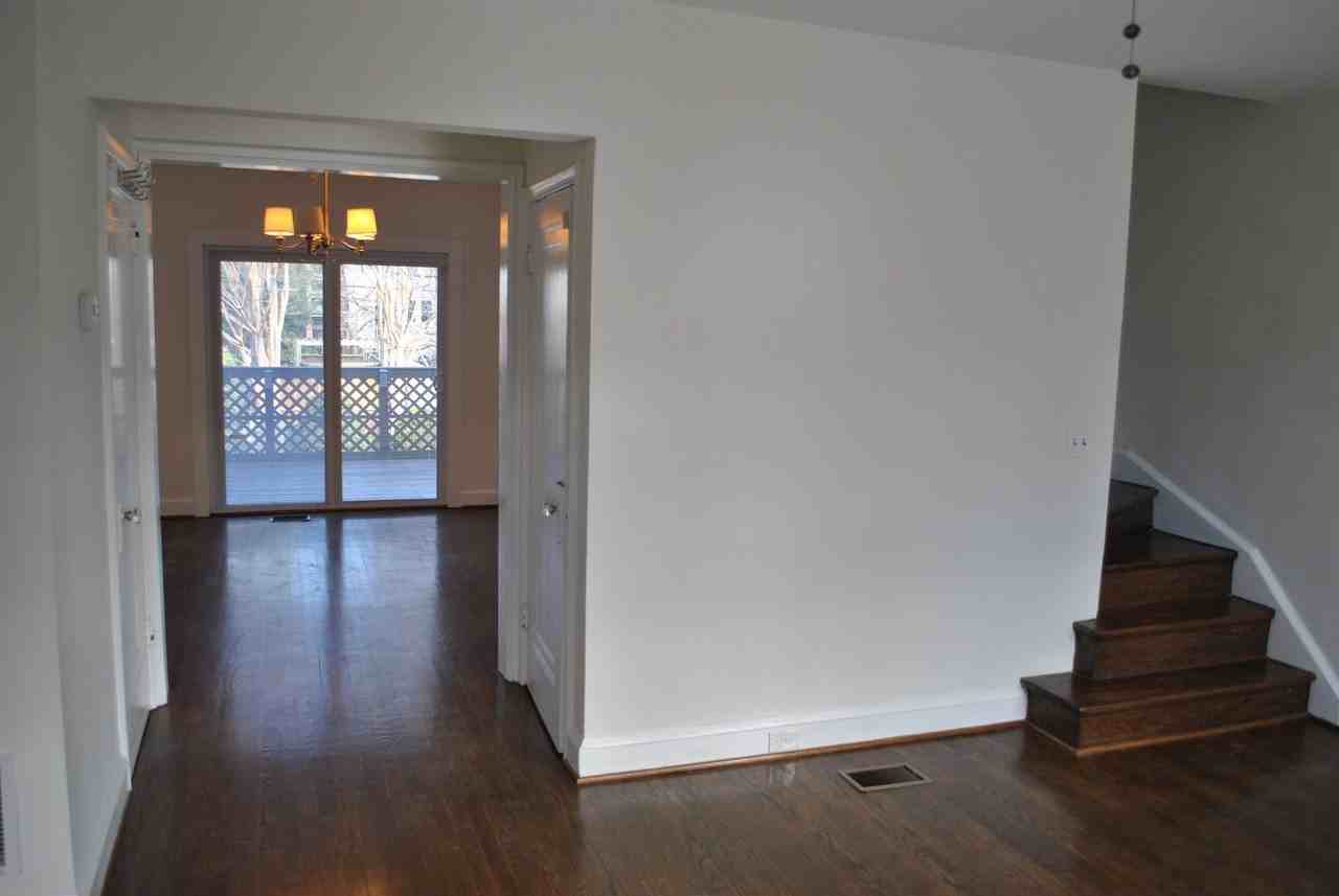 3523 S St Nw - Photo 4 of 50
