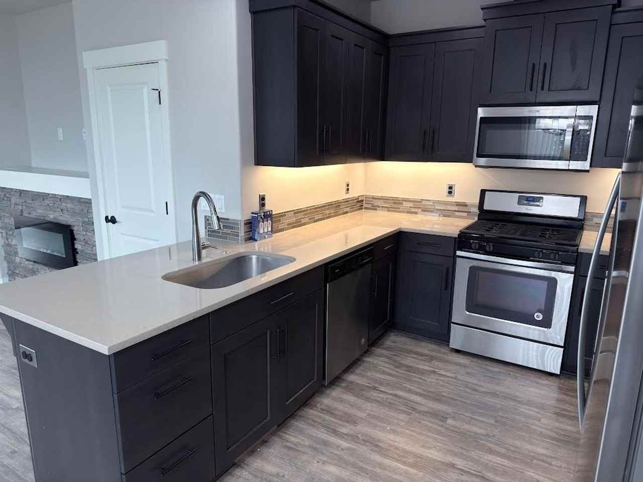 5253 Se Davis Rd - Photo 3 of 27