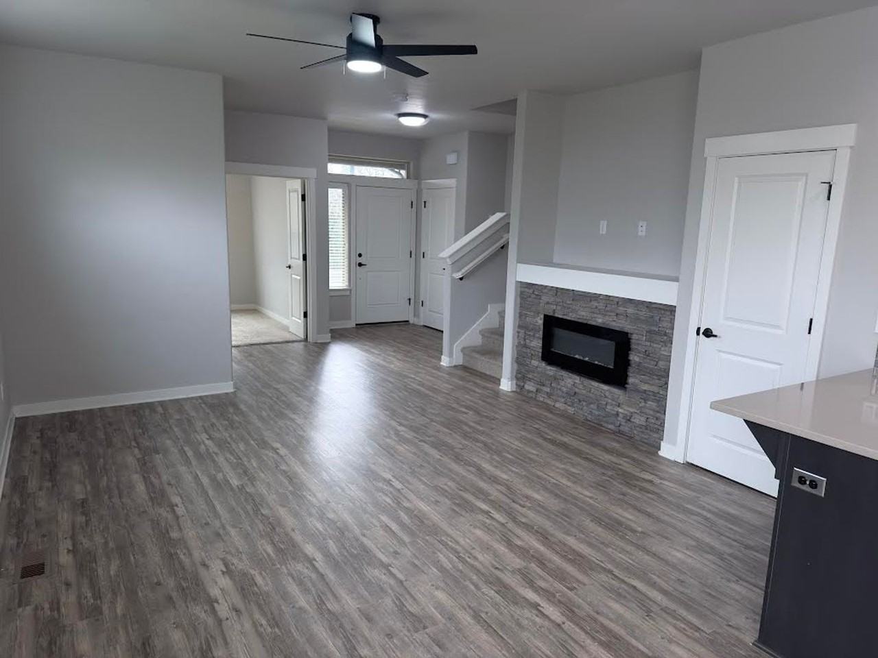 5253 Se Davis Rd - Photo 6 of 27