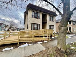 featured image of 35 Haendel St