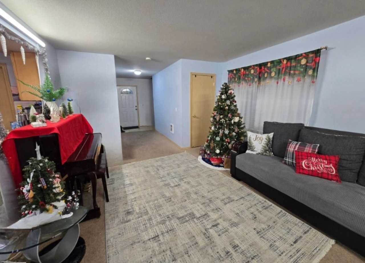 3504 I St Ne - Photo 2 of 10