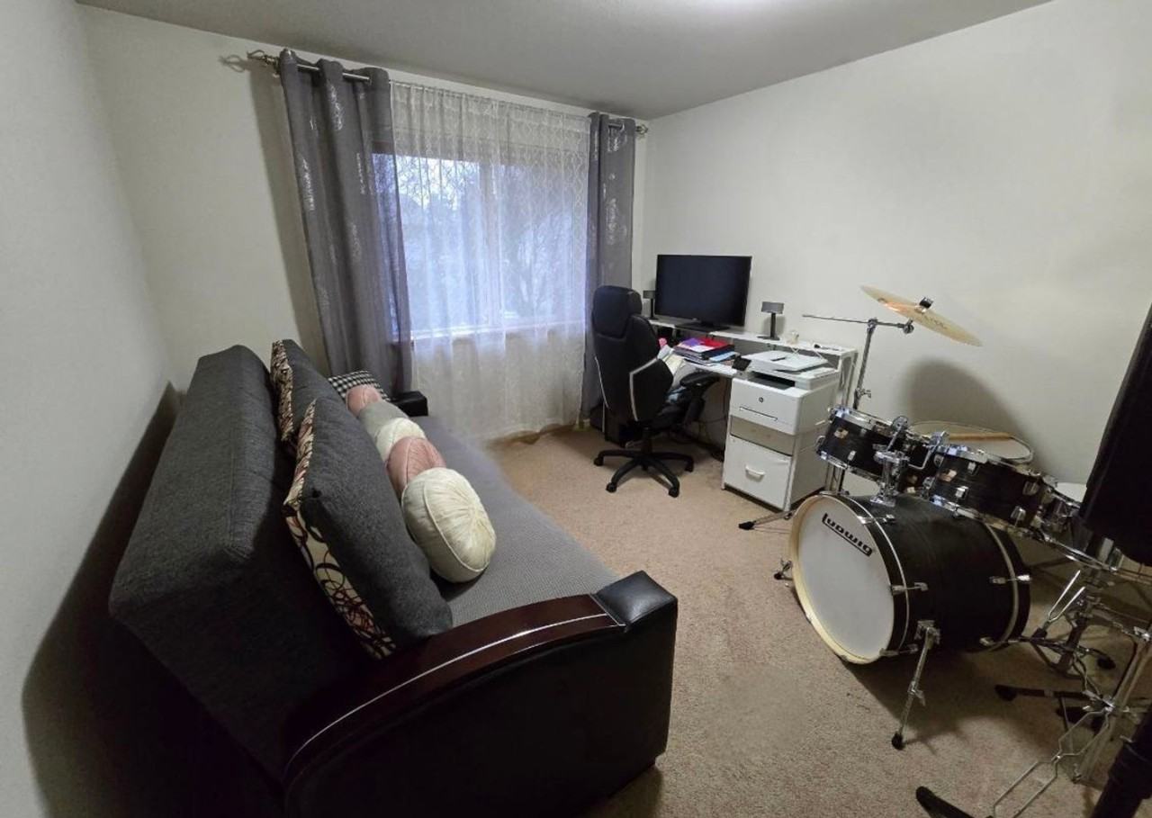 3504 I St Ne - Photo 7 of 10