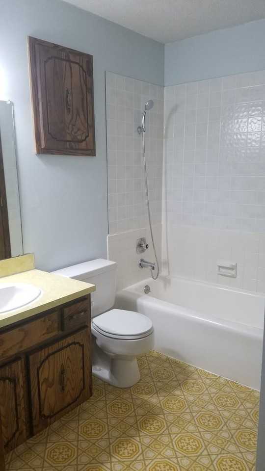 2 Decatur Cir - Photo 7 of 16