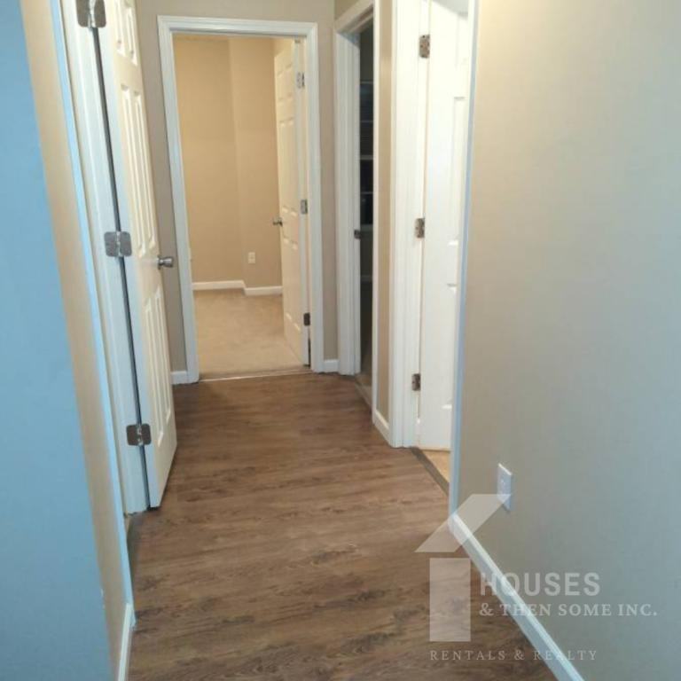 515B Fairview Rd - Photo 6 of 21