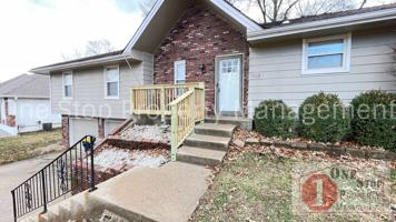 featured image of 7405 Nw 78th St