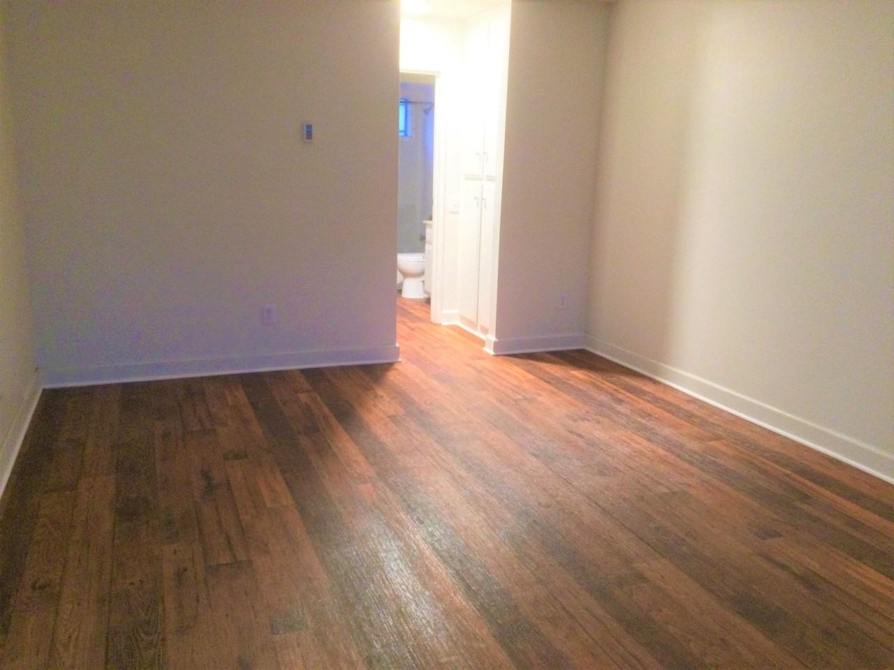 Arizona Towers Apartments - Photo 4 of 22