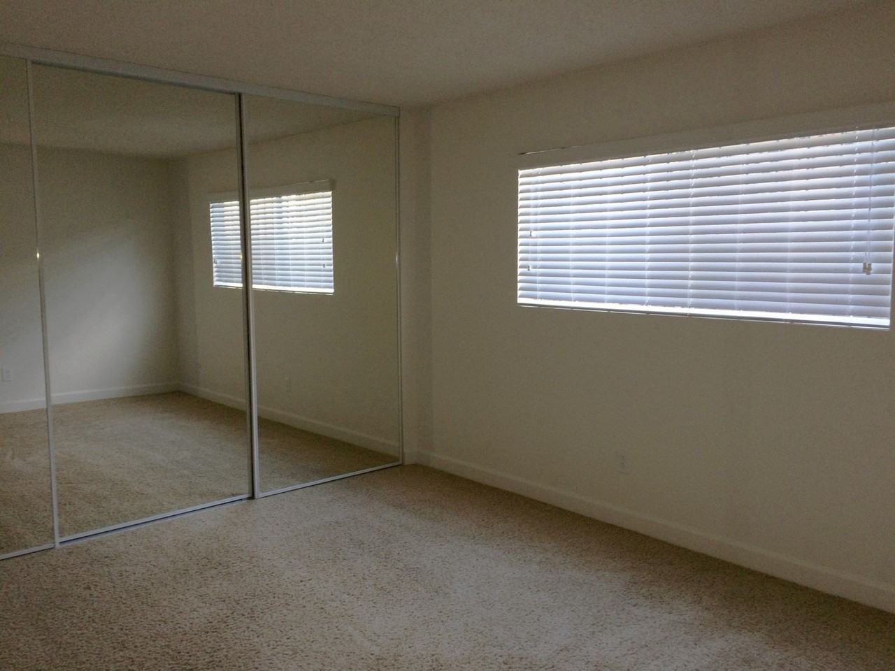 Arizona Towers Apartments - Photo 7 of 22