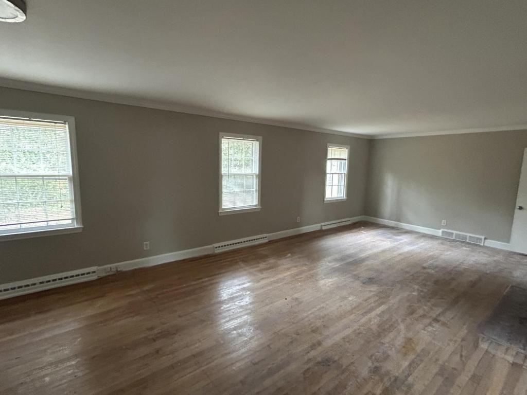 2112 Villa Dr - Photo 5 of 17