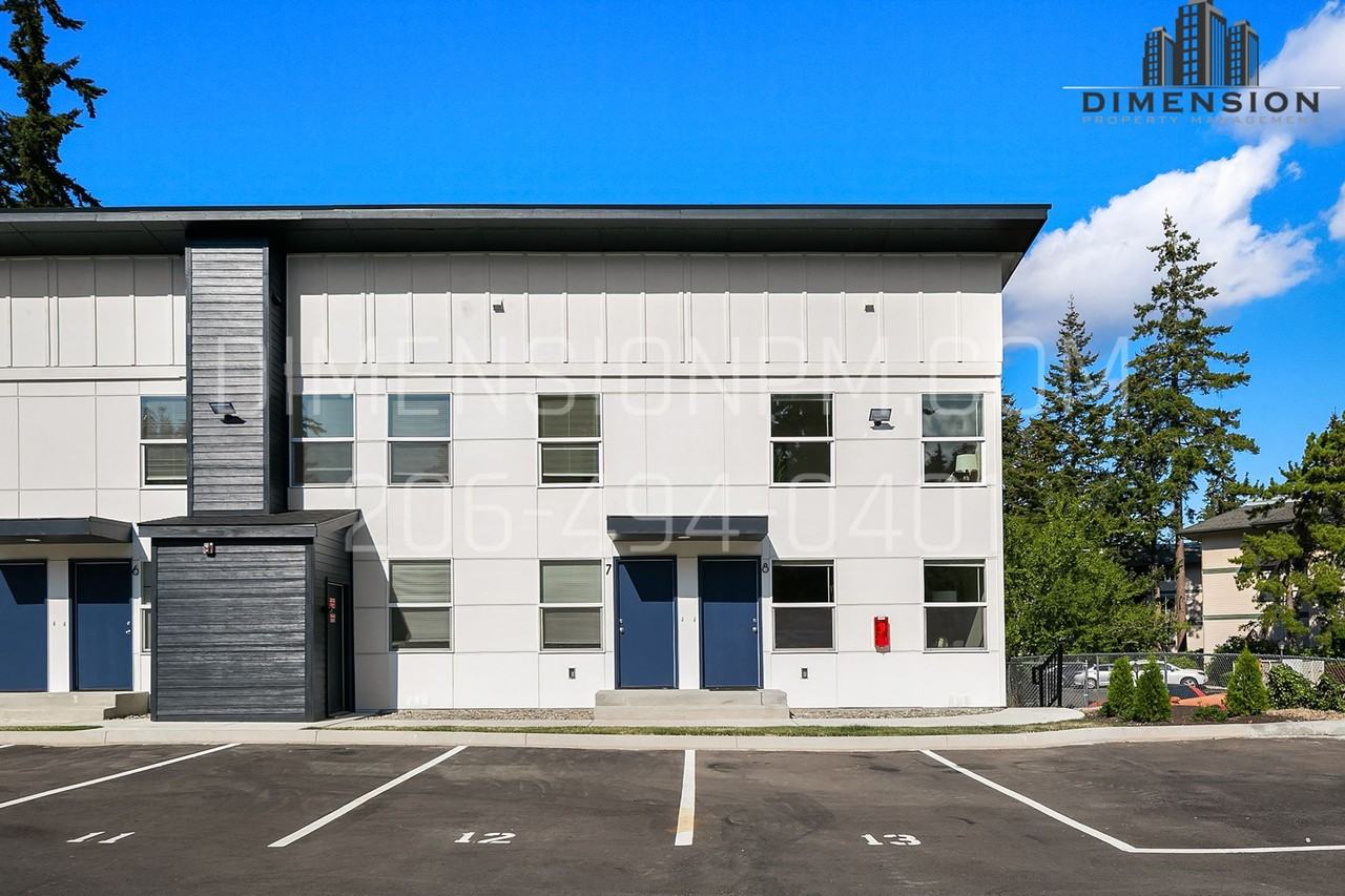 5707 Townhouses - Photo 3 of 18