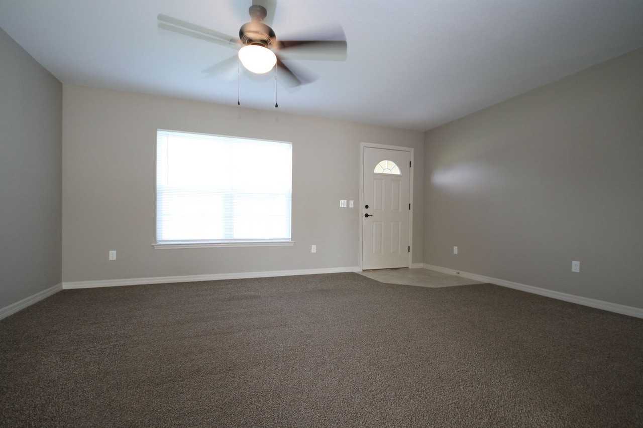 17150 Sw 39th Cir - Photo 3 of 12