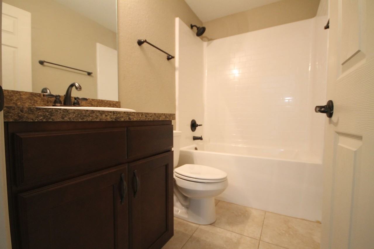 17150 Sw 39th Cir - Photo 7 of 12