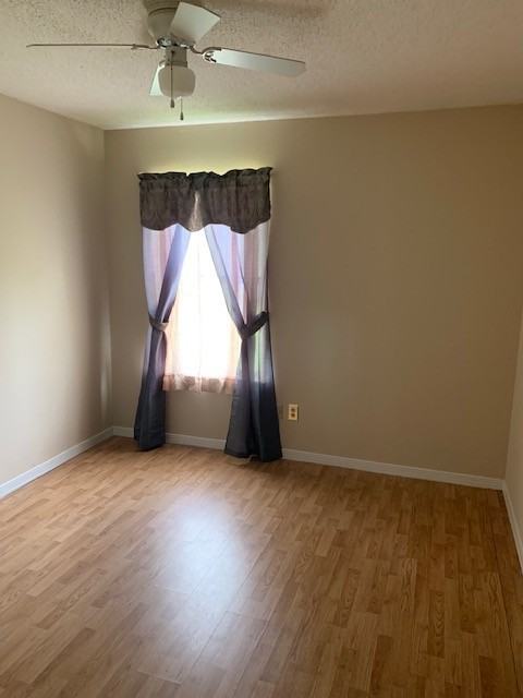 9250 Maplewood Dr - Photo 6 of 10