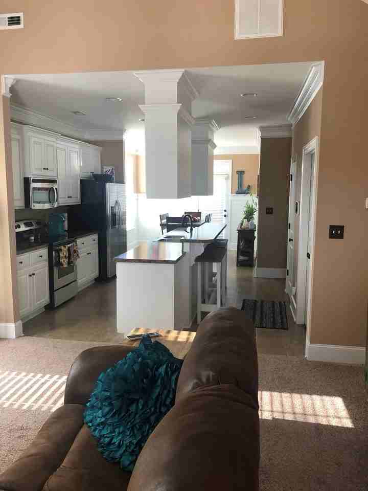 3701 Ashford Dr - Photo 4 of 12