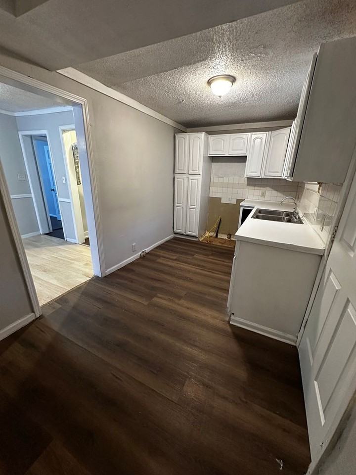 1177 E 65th St - Photo 5 of 12