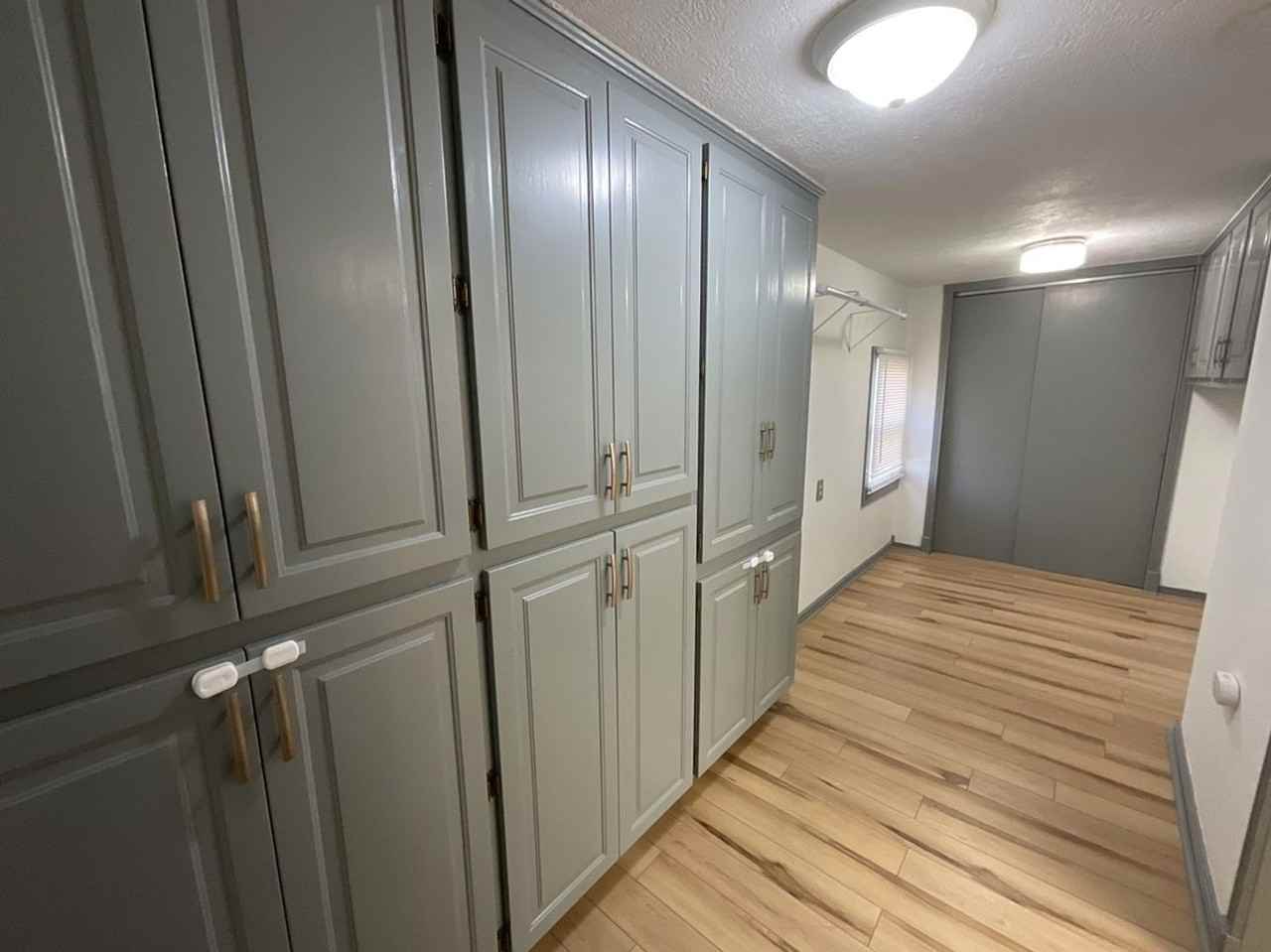 1561 S Pickwick Ave - Photo 6 of 9