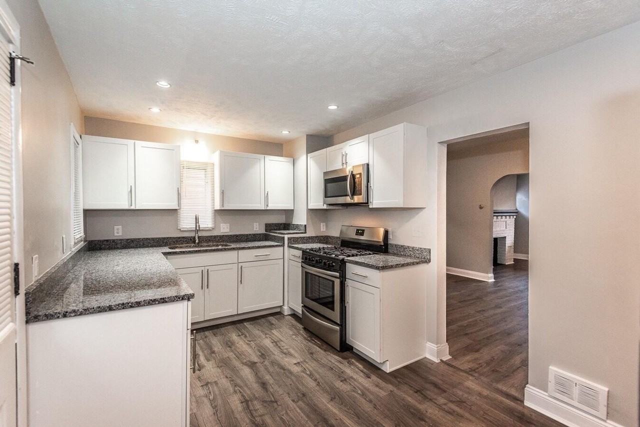 1127 Brookline Blvd - Photo 6 of 26