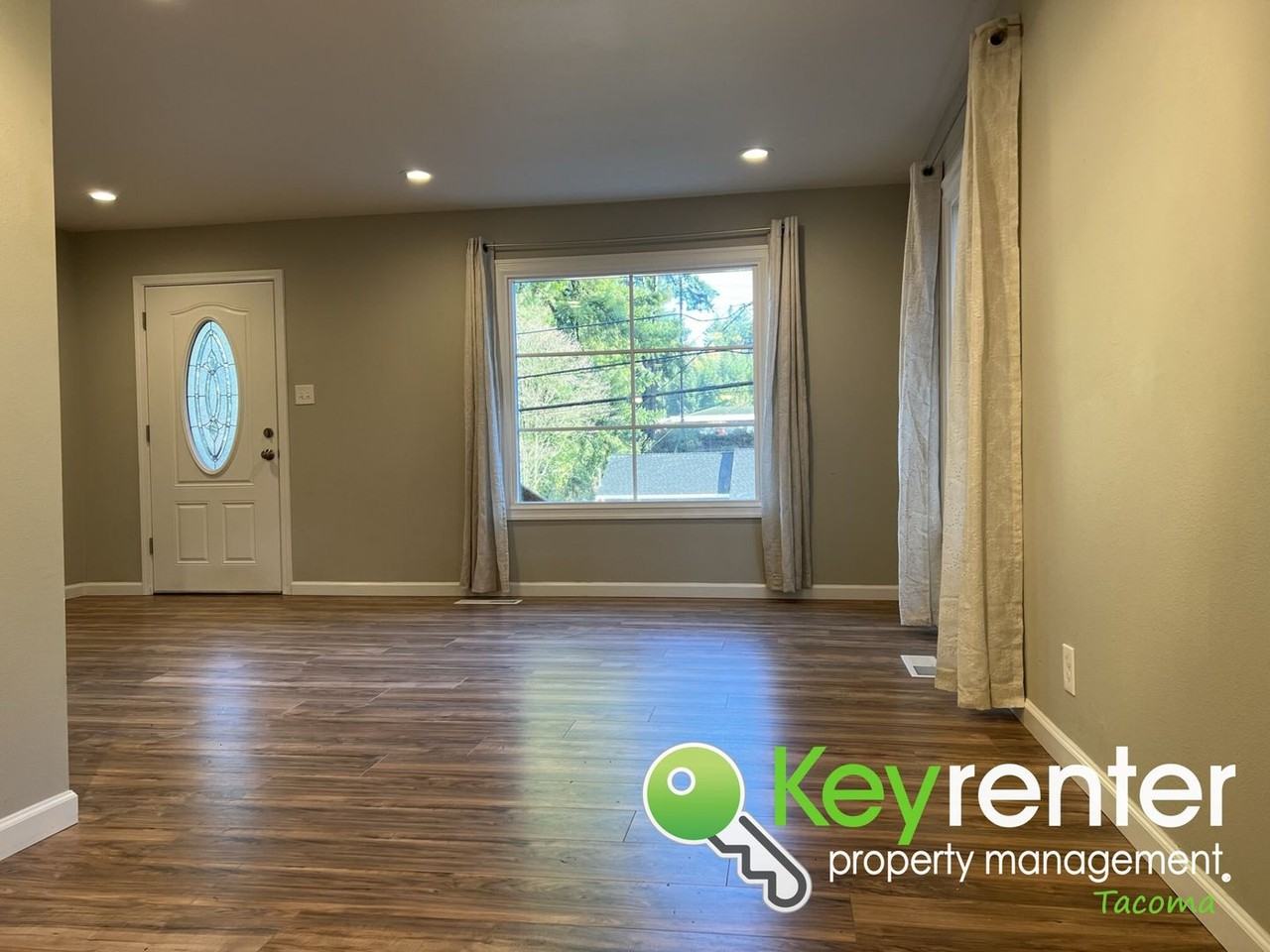 348 Harvard Ave - Photo 3 of 29