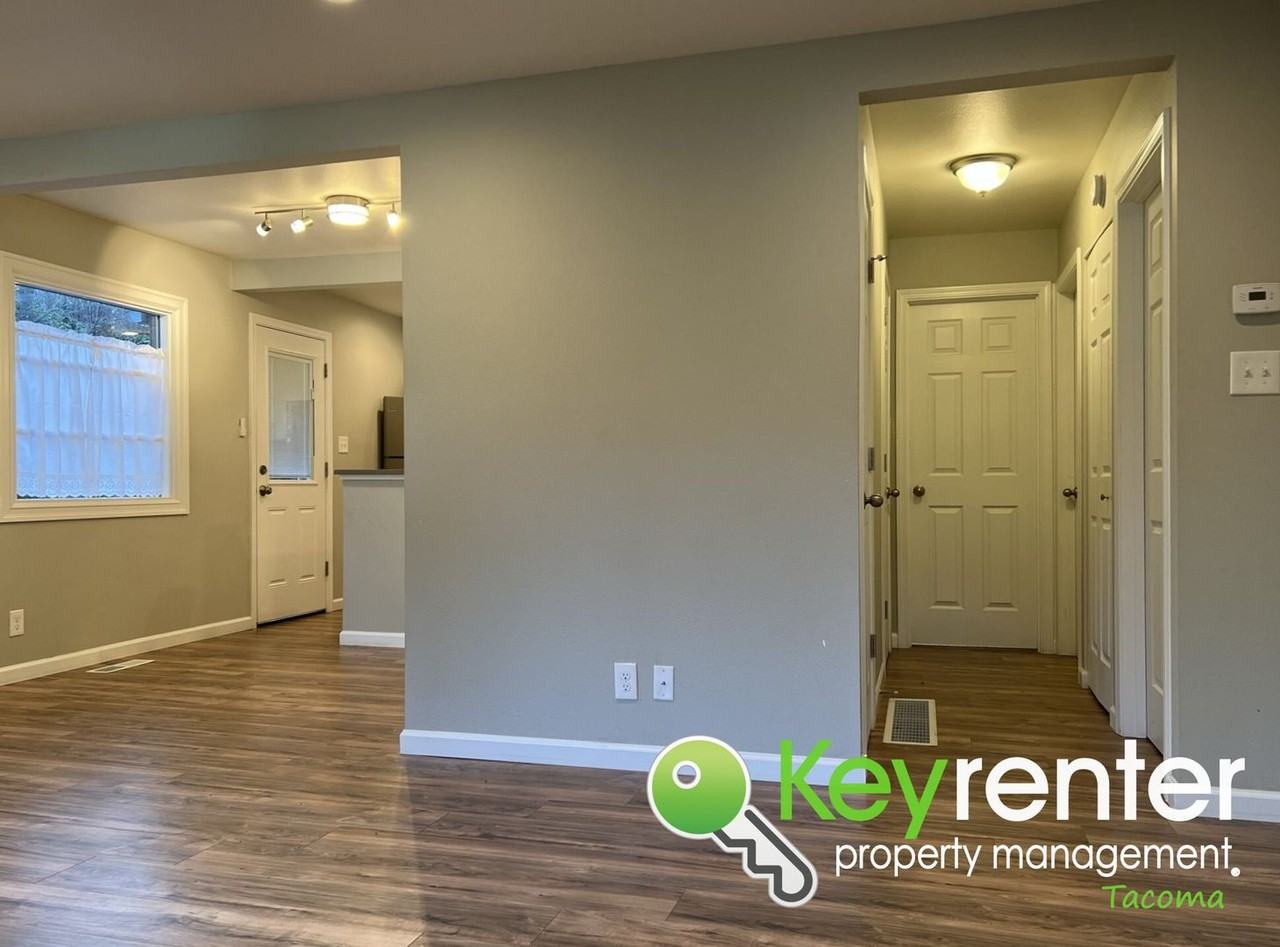 348 Harvard Ave - Photo 7 of 29